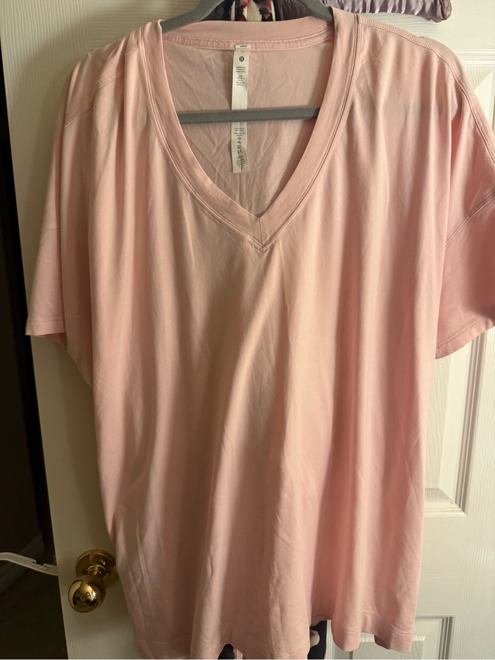lululemon athletica Pale Pink V-Neck Short Sleeve Tee